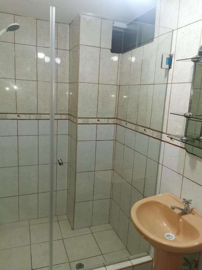 Hostal Turistico El Cajamarquez ลิมา ภายนอก รูปภาพ