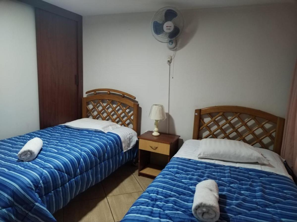 Hostal Turistico El Cajamarquez ลิมา ภายนอก รูปภาพ