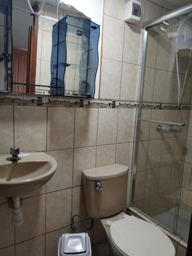 Hostal Turistico El Cajamarquez ลิมา ภายนอก รูปภาพ